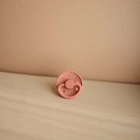 Ciuccio-FRIGG-Moon-Phase-Powder-Blush-Latex