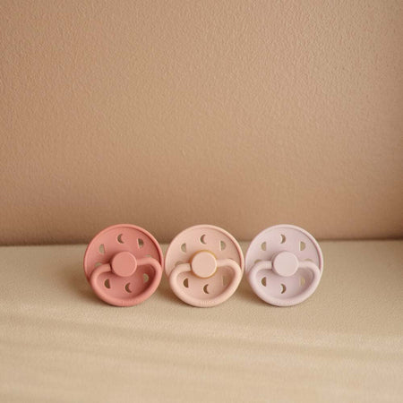 Ciuccio-FRIGG-Moon-Phase-Powder-Blush-Latex