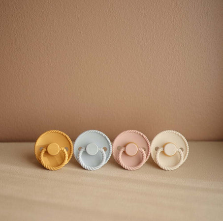 Ciuccio-FRIGG-Rope-Croissant-Latex