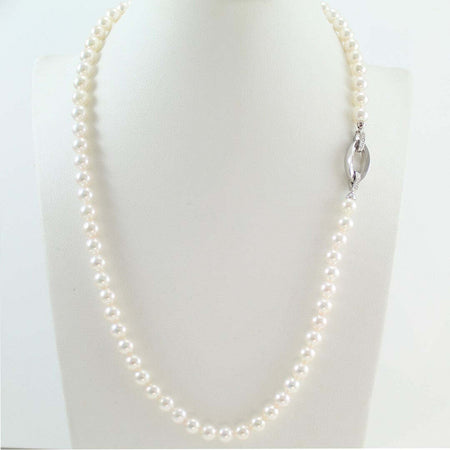Collana donna perle Akoya giapponesi Coscia chiusura oro bianco e diamanti 5,5/6