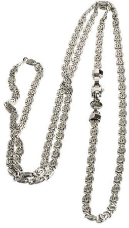 Collana lunga a maglia piatta