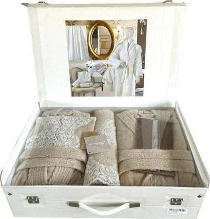 Completo bagno elisabetta by helena 8 pezzi in pura spugna di cotone un elegante completo bagna per due persone Moda/Uomo/Abbigliamento/Pigiami e abbigliamento da notte/Accappatoi Puleo Casa - Palermo, Commerciovirtuoso.it