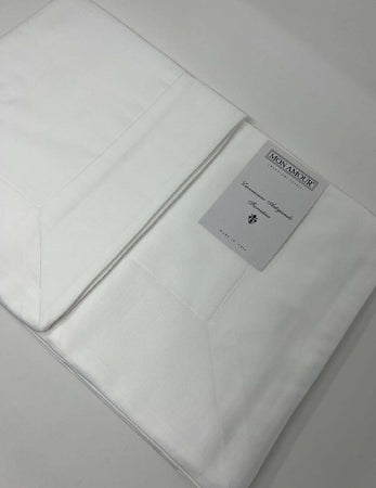 Completo matrimoniale tinta unita Raso cotone 100% Mon Amour colore bianco Sopra:270x300 sotto 180x200 h.28/30 e 2 federe 52x82 Casa e cucina/Tessili per la casa/Biancheria da letto/Lenzuola e federe/Set di lenzuola e federe Biancheria Arredo Home - Nola, Commerciovirtuoso.it