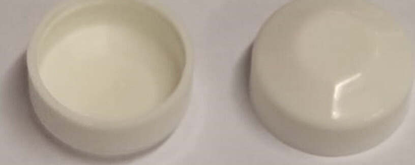 CONFEZIONE-DA-2-PEZZI---CAPPUCCI-PER-VITI-Ø20MM---IN-PLASTICA-CON-FINITURA-BIANCA