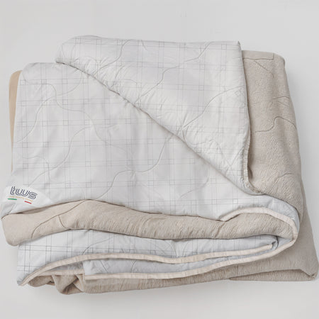 Coperta in Fibra di Carbonio | Morbida, Antistress Double Face, Vellutata per Divano o Letto Singolo e Matrimoniale