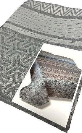 Copriletto Liscio Jacquard Matrimoniale Mon Amour Misura 270×270 Art.siria Colore Grigio Casa e cucina/Tessili per la casa/Biancheria da letto/Copriletti Biancheria Arredo Home - Nola, Commerciovirtuoso.it