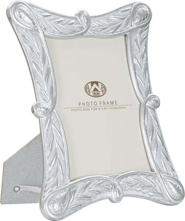 Cornice X Silver Cm 23,3X2X28,2 (Misura Interna Cm 15X20) Casa e cucina/Decorazioni per interni/Album fotografici cornici e accessori/Cornici foto/Cornici da parete e da tavolo Led Mall Home - Napoli, Commerciovirtuoso.it