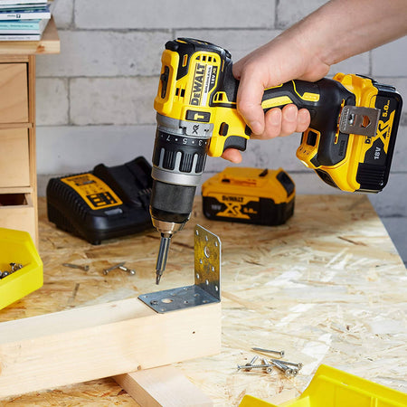 DCD796P2-QW TRAPANI AVVITATORI - 2 VELOCITA’ 18V MOTORE BRUSHLESS Mandrino Trapano avvitatore percussione Dewalt DCD796P2 18V 5.0Ah DCD796P2-QW TRAPANI AVVITATORI - 2 VELOCITA’ 18V MOTORE BRUSHLESS Mandrino Non solo alimenti - Albano Laziale, Commerciovirtuoso.it