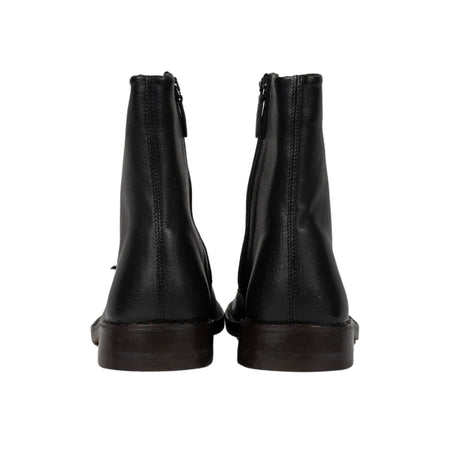 LEMAIRE Piped Zipped Boots in Black da uomo