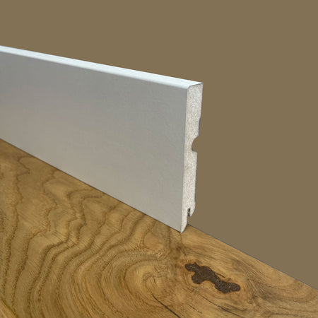 BATTISCOPA ZOCCOLINO passacavo SQUADRATO in FIBRA DI LEGNO COMPATTA 95X15 BIANCO Eternal Parquet