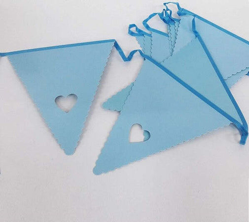 Festone-Azzurro-Cuore-12-Bandierine-Compleanni-Matrimonio-Nascita-Battesimo