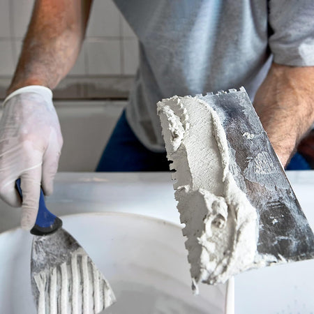 Frattone dentato con base in acciaio a dente quadro e manico in abs Fai da te/Utensili elettrici e a mano/Utensili a mano/Utensili per muratura e piastrellatura/Cazzuole/Cazzuole di finitura La Zappa - Altamura, Commerciovirtuoso.it