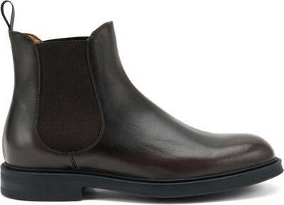 Frau-beatles-uomo-in-pelle-marrone-73N3