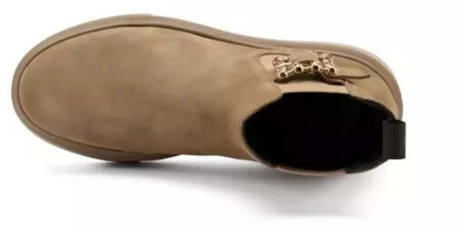 Frau donna beatles in pelle scamosciata