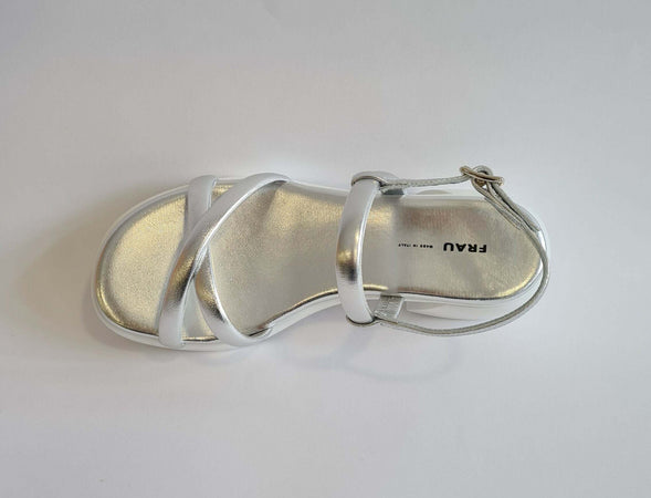 Frau donna sandali con fascette tubolari in pelle laminata