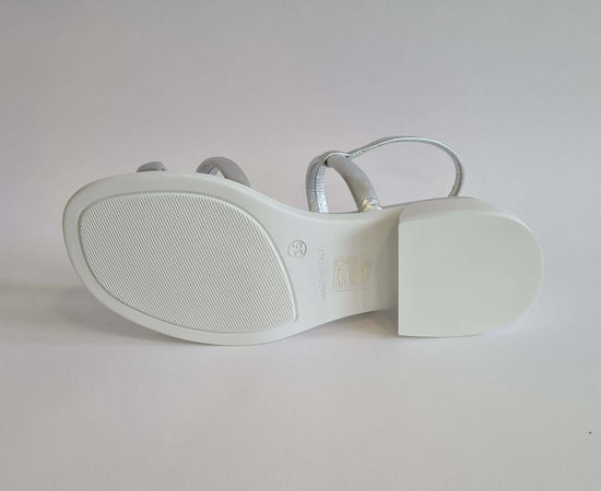 Frau donna sandali con fascette tubolari in pelle laminata