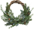 Ghirlanda tonda natalizia con pigne e eucalipto dietro porta 40 cm Casa e cucina/Decorazioni per interni/Addobbi e decorazioni per ricorrenze/Decorazioni natalizie/Orpelli e festoni MagiediNatale.it - Altamura, Commerciovirtuoso.it