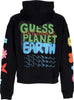 GUESS-ORIGINALS-Felpa-Leggera-Cappuccio-Uomo-Go-Earth-Day-Sunshine-Hoodie-Jet-Black-da-uomo