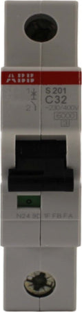 Interruttore-magnetotermico-1-polo-1-modulo-32A-curva-C-ABB
