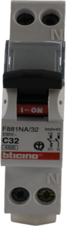 Interruttore-magnetotermico-1P+N-32A-4,5KA-1mod.-Bticino