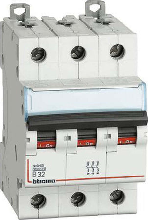 Interruttore-magnetotermico-3P-3MOD.-32A-Bticino