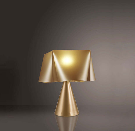 Lampada-Da-Tavolo-A-Cono-1-Luce-Wanda-In-Polilux-Oro-D30-Made-In-Italy