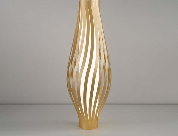Lampada-Da-Terra-Totem-Dama-Helios-1-Luce-In-Polilux-Oro-Made-In-Italy