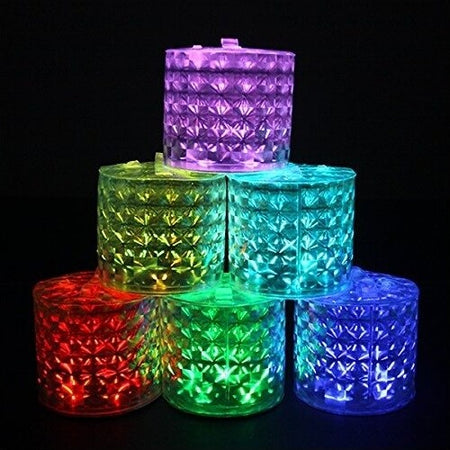 LAMPADA LANTERNA SOLARE A LED RGB IMPERMEABILE GONFIABILE CON PANNELLO SOLARE Illuminazione/Illuminazione per esterni/Luci per sentieri Trade Shop italia - Napoli, Commerciovirtuoso.it