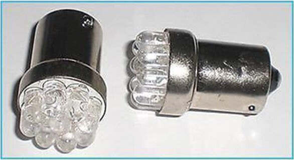Lampadina Luci Auto 12v Led Bianca Ba15s P21w Segnalazione Acustica Retromarcia Auto e Moto/Parti per auto/Luci lampadine e indicatori/Lampadine/Lampadine per esterno Trade Shop italia - Napoli, Commerciovirtuoso.it