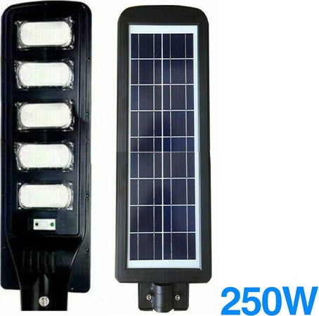 LAMPIONE LED CON PANNELLO SOLARE INTEGRATO CREPUSCOLARE 250 Watt LUCE FREDDA IP65 Con TELECOMANDO Illuminazione/Illuminazione per esterni/Proiettori Zencoccostore - Formia, Commerciovirtuoso.it