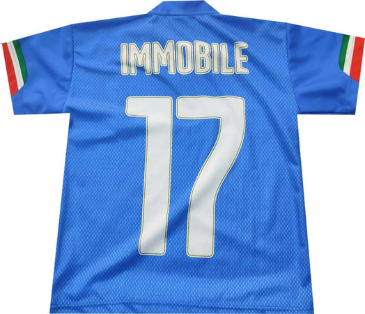 Maglietta Calcio Nazionale Italiana Immobile 17 Taglia 6 Anni Sport e tempo libero/Fan Shop/Calcio/Abbigliamento/Magliette e Top Il Distintivo - Pesaro, Commerciovirtuoso.it