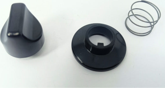 Manopola cucina Hotpoint Ariston Indesit piano cottura nera con ghiera e molla Casa e cucina/Elettrodomestici per la cucina/Accessori e parti di ricambio/Parti di ricambio per fornelli Rossi Ricambi - Venetico Marina, Commerciovirtuoso.it