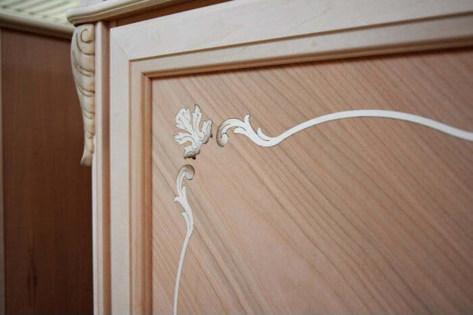 MOBILI-2G---ARMADIO-2-PORTE-CLASSICO-IN-LEGNO-GREZZO-L.132-P.59-H.202