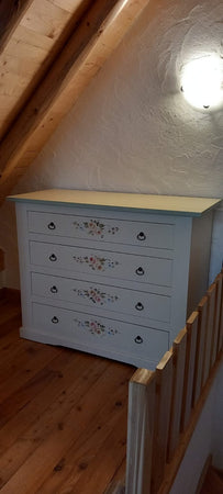 MOBILI-2G---Cassettiera-4-cassetti-legno-shabby-bianco-decori-115x50X90