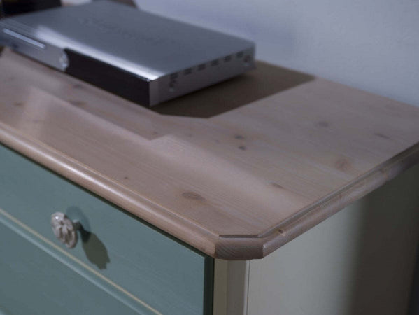 MOBILI-2G---COMO-5-CASSETTI-IN-LEGNO-VERDE-E-MIELE-L.118-P.52-H.99