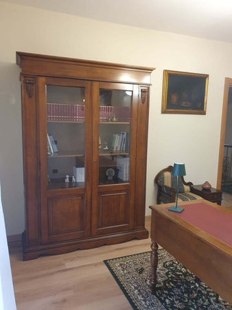 MOBILI-2G---VETRINA-ARTE-POVERA-2-ANTE-IN-LEGNO-TINTA-NOCE-L.146-P.49-H.214