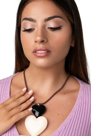 MYA-ACCESSORIES-|-Collana-con-laccio-bronzato-con-pendente-a-doppio-cuore