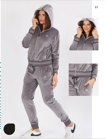 Nazareno Gabrielli Tuta Donna In Ciniglia Felpa Con Cappuccio Full Zip E Polsini Nazareno Gabrielli Ideale Per Il Tempo Libero Moda/Donna/Abbigliamento/Abbigliamento sportivo/Completi sportivi/Tute La Bottega di Giò - Gravina di Catania, Commerciovirtuoso.it