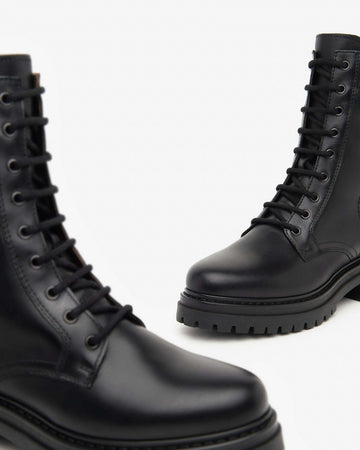 Nerogiardini donna anfibi in pelle