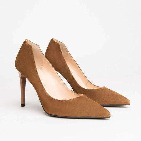 Nerogiardini Donna Dècollettè in Camoscio Color Malto Scarpe Tacco Fondo in Gomma E Tacco a Spillo Di 7,5 Cm Collezione Autunno Inverno 2022-2023