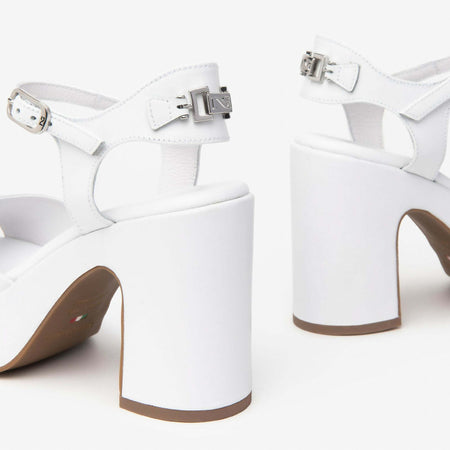 Nerogiardini donna sandali in pelle