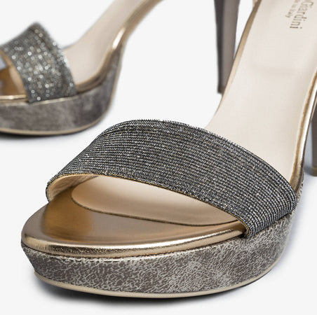 Nerogiardini Sandali Donna In Pelle Laminata E Tacco 10 Cm Sandali Estivi Fashion Inserti In Tessuto Tecnico Glitter Con Fascia E Cinturino Alla Caviglia Con Fibbia