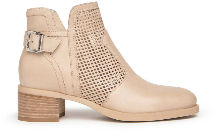 Nerogiardini Stivaletto Donna in Pelle Casual Con Tacco 4 Cm