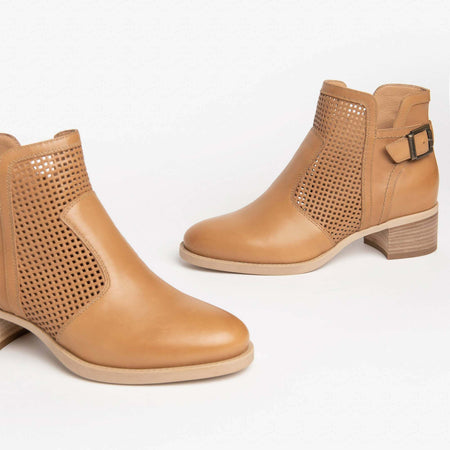 Nerogiardini Stivaletto Donna in Pelle Casual Con Tacco 4 Cm