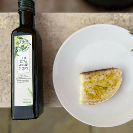 Olio Extravergine d'oliva 100% Italiano Blend Di Varietà Del Piceno 40% Leccino - 20% Frantoio - 20% Sargano 10% Coroncina 10% Carboncella In Latta Azienda Agricola Biologica Aleandri Alberto