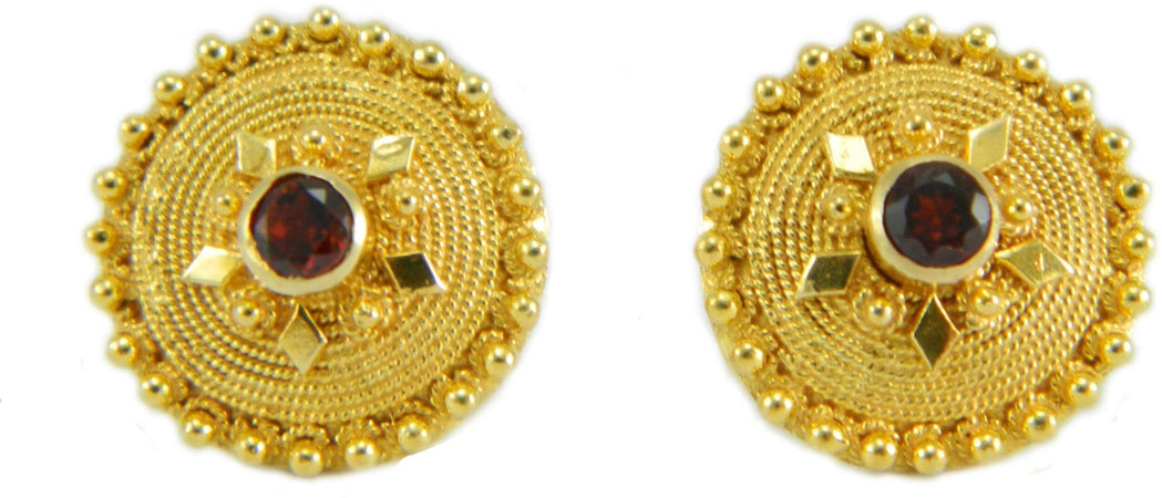 Orecchini filigrana sarda bottone in oro giallo e pietra rossa Realizzati a mano