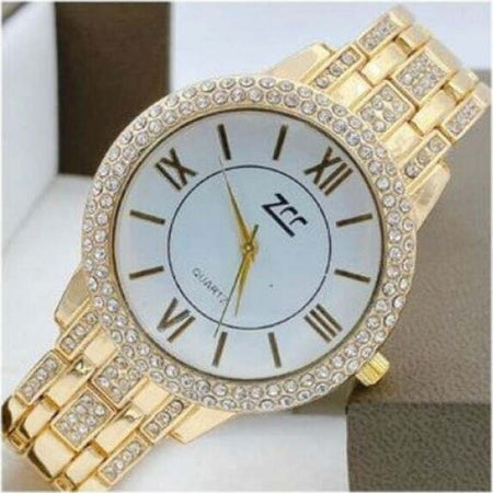 Orologio-Polso-Zcc-13-Donna-Quarzo-Acciaio-Brillantini-Moda-Dorato-Fondo-Bianco