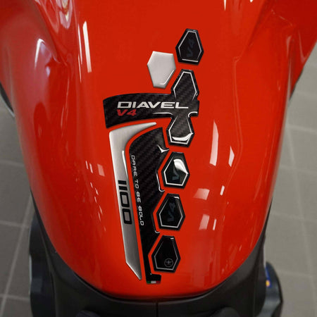 Paraserbatoio-Adesivo-3D-Protezione-moto-compatibile-con-Ducati-Diavel-v4-2023