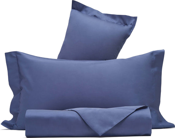 Parure Copripiumino In Raso Di Puro Cotone Blu Set Letto Completo Copripiumino E Federe 100% Made in Italy Casa e cucina/Tessili per la casa/Biancheria da letto/Copripiumini e set da letto/Set copripiumini e federe Vanita di raso - Sesto San Giovanni, Commerciovirtuoso.it