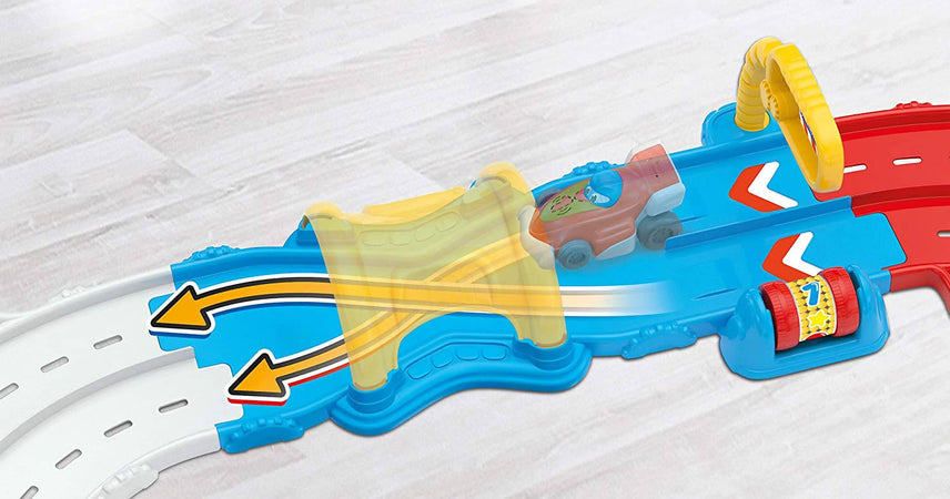 Pista Da Turbo Baby Go Clementoni Pista Da Gioco per Bambini Pista 2 Autovetture Interattive Facile Da Montare Con Adesivi Giochi e giocattoli/Veicoli/Slot car piste da corsa e accessori/Piste da corsa Mondo Bimbo - Bagnara Calabra, Commerciovirtuoso.it